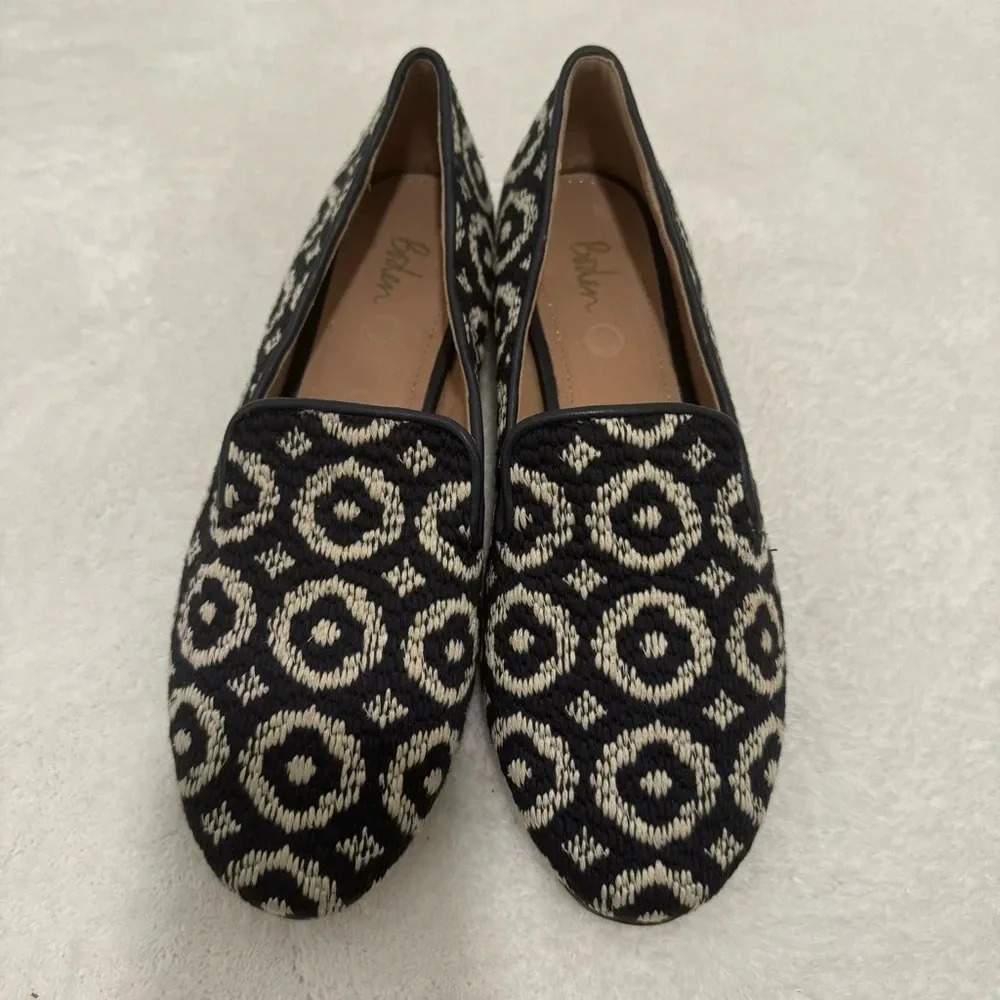 BODEN

Tapestry Embroidered Loafers size us 8